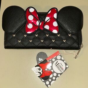 Loungefly Minnie Mouse wallet